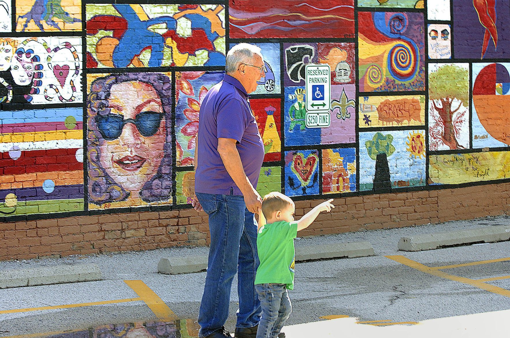 051419-blm-loc-2mural